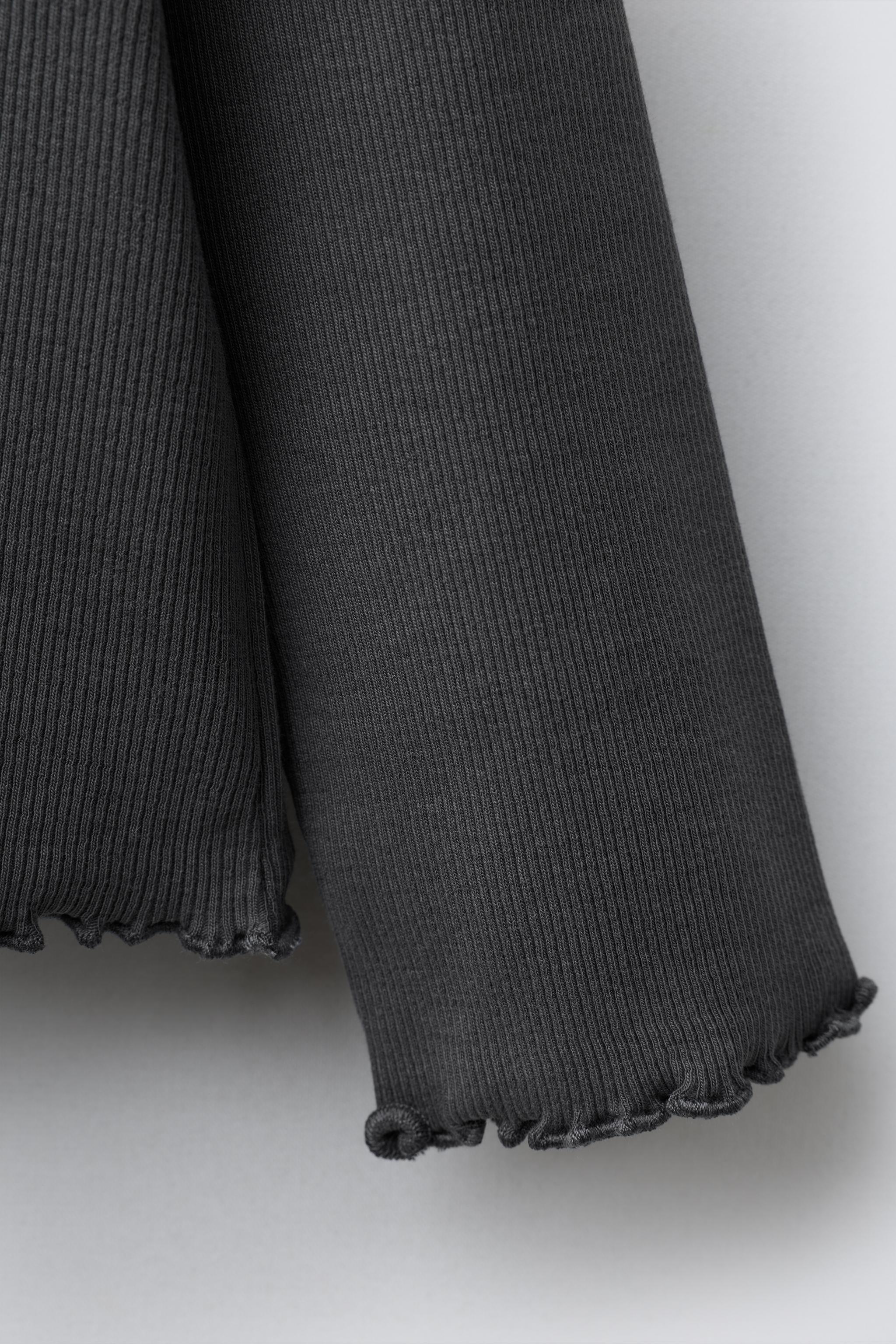 RIBBED HEART T-SHIRT